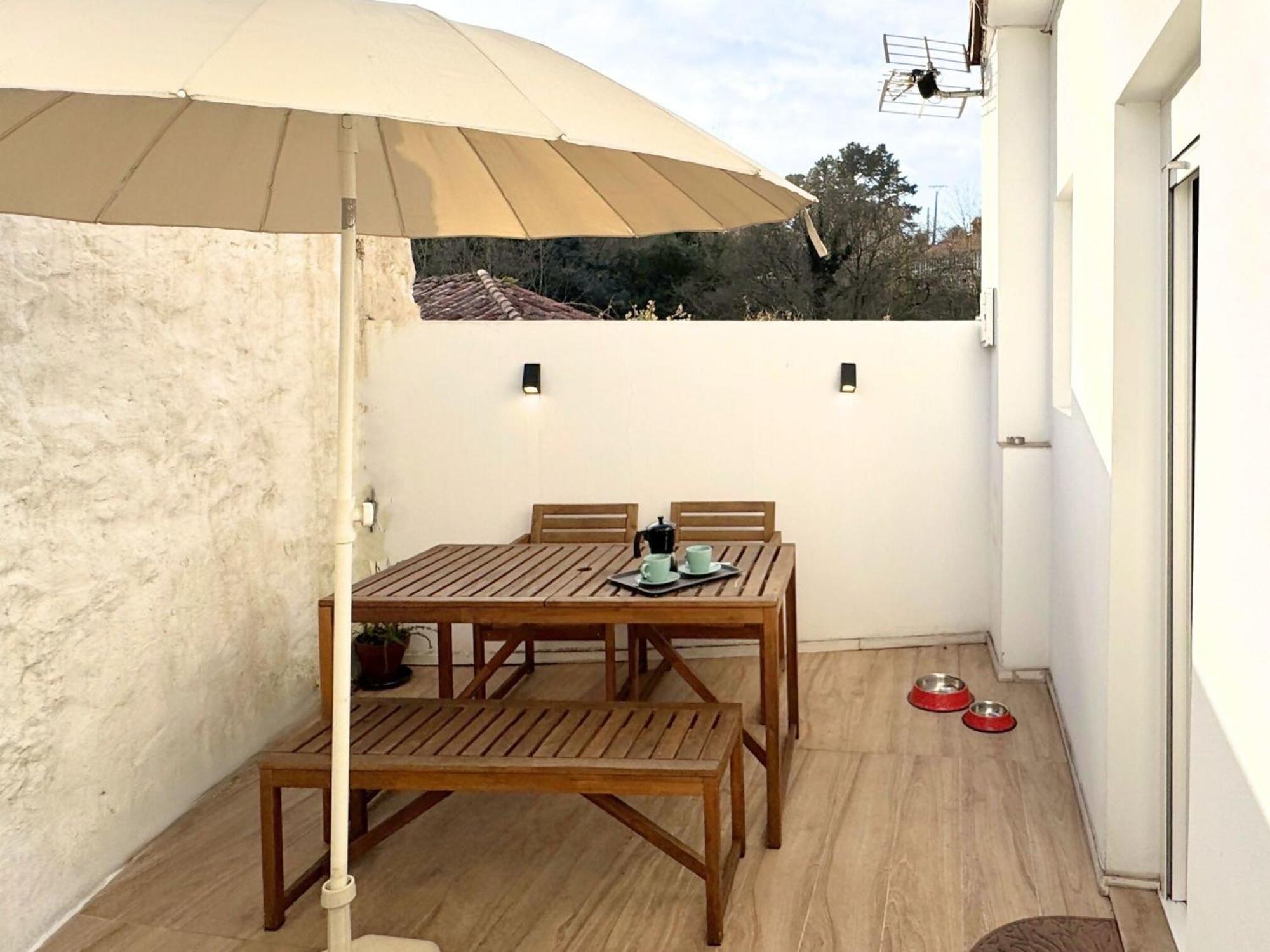 Apartamento Penaquinera En يانس المظهر الخارجي الصورة