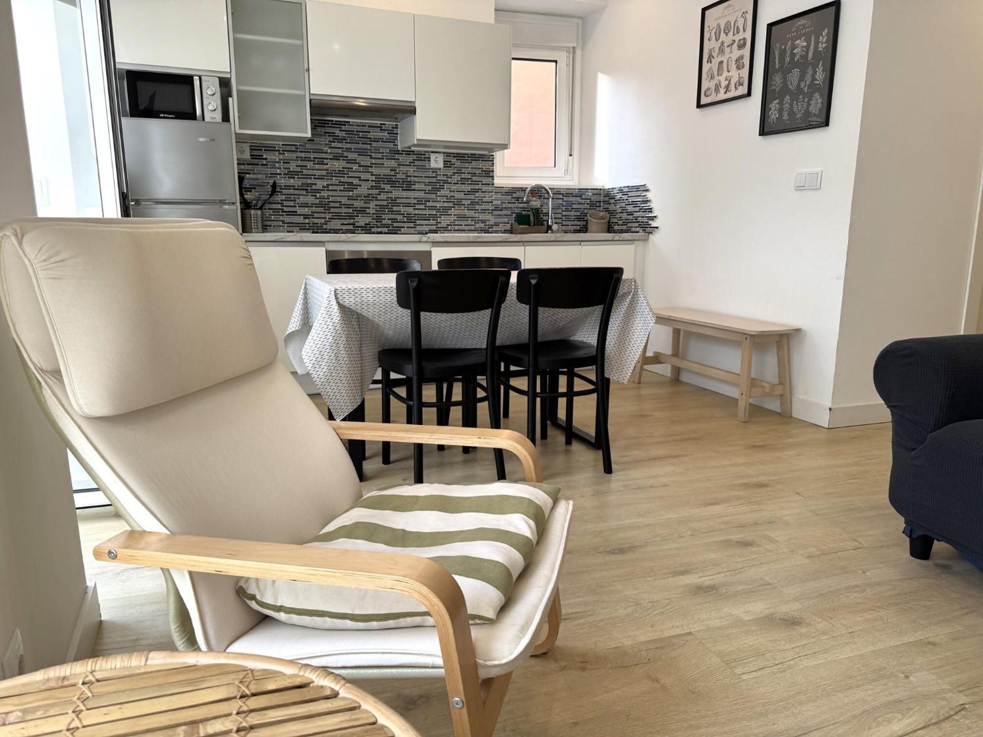Apartamento Penaquinera En يانس المظهر الخارجي الصورة
